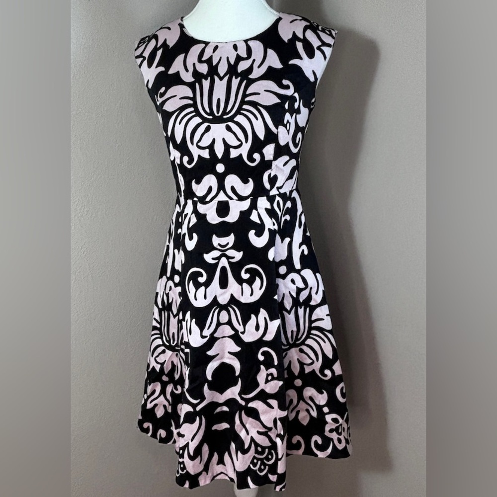 Black and Pink Paisley Dress - Sleeveless
